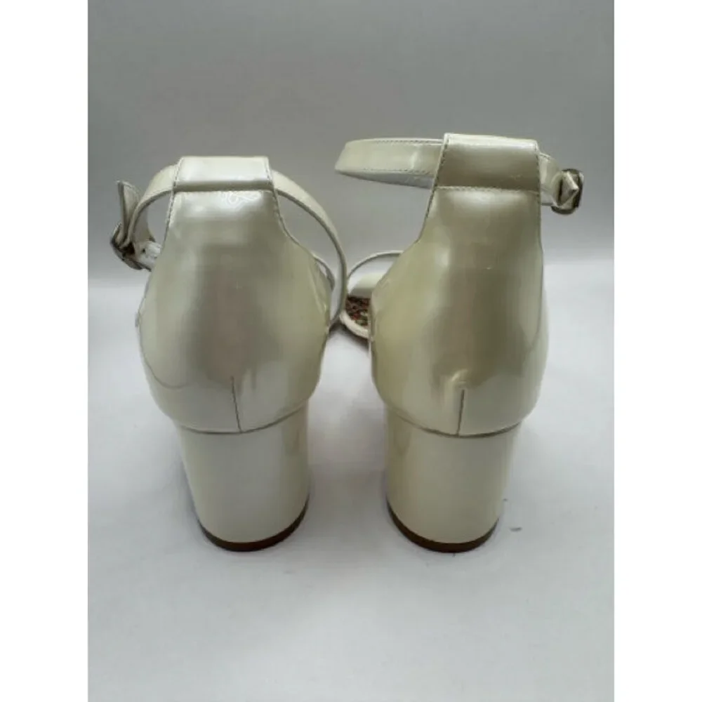 Shoe Size 12 MANOLO BLAHNIK Ivory PATENT Luxury - Sandals - Picture 4 of 5